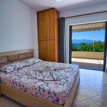 Villa Roel Sarandë Exteriör bild