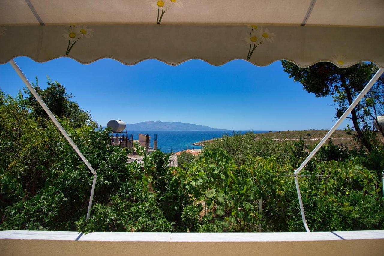 Villa Roel Sarandë Exteriör bild