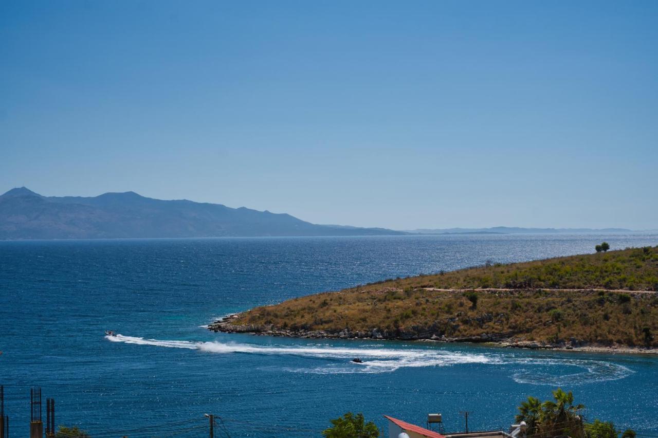 Villa Roel Sarandë Exteriör bild