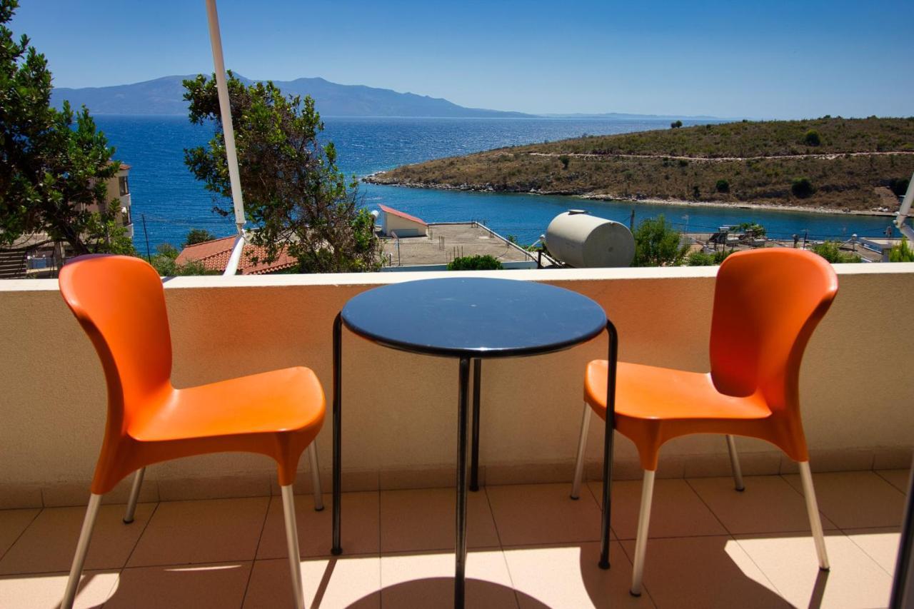 Villa Roel Sarandë Exteriör bild