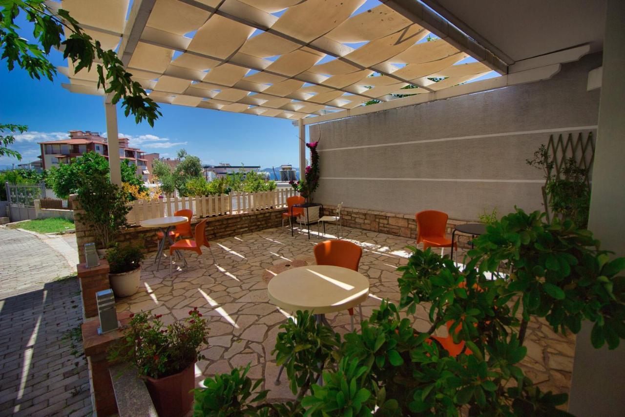 Villa Roel Sarandë Exteriör bild